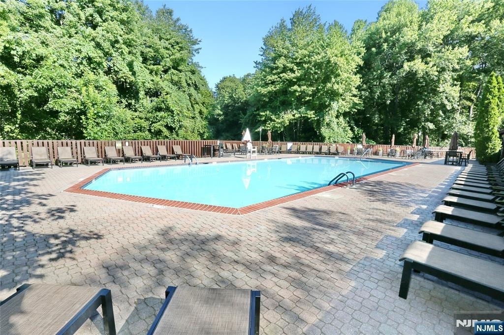 2406 Hemingway - Photo 46