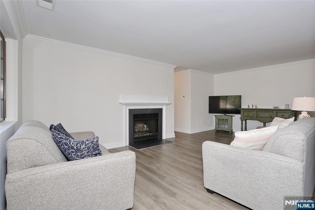 2406 Hemingway - Photo 10