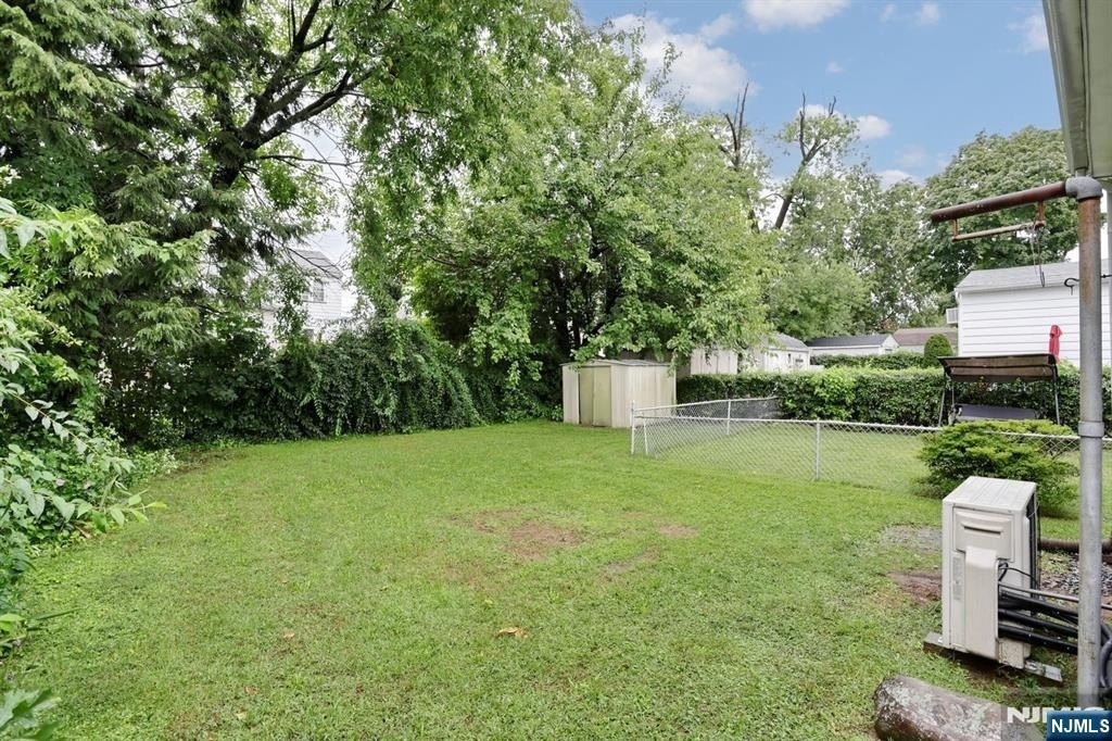 29-31 Linden - Photo 27