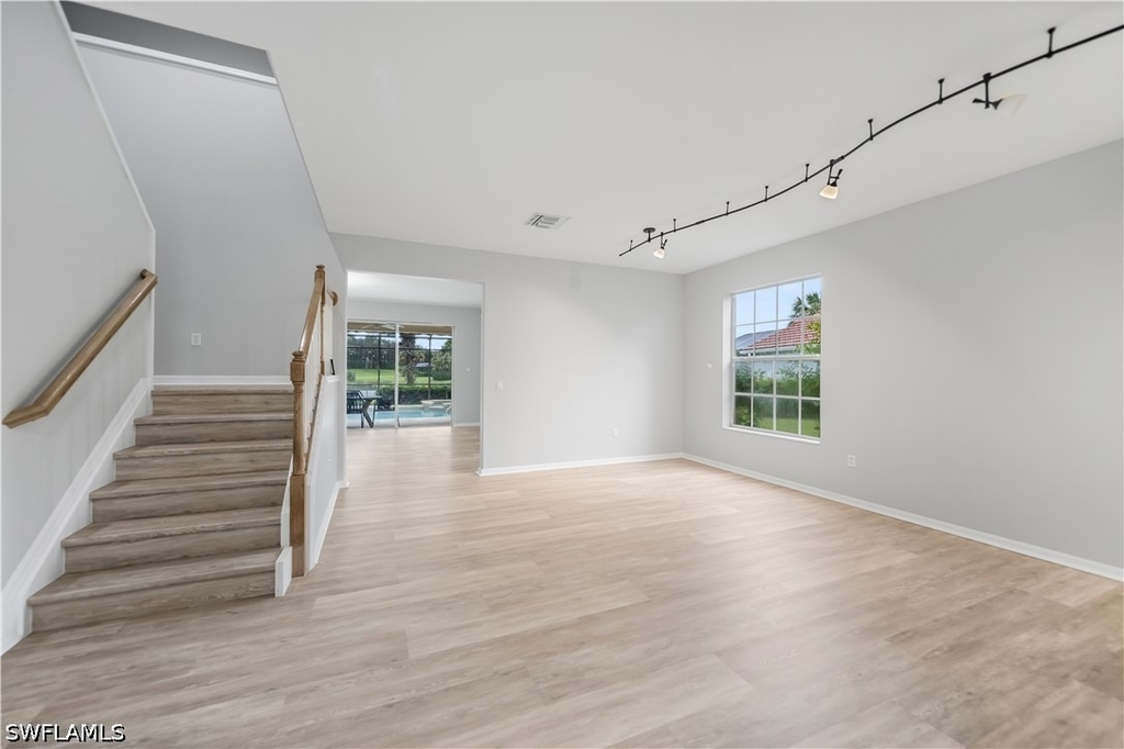 2133 Fairmont Lane - Photo 11