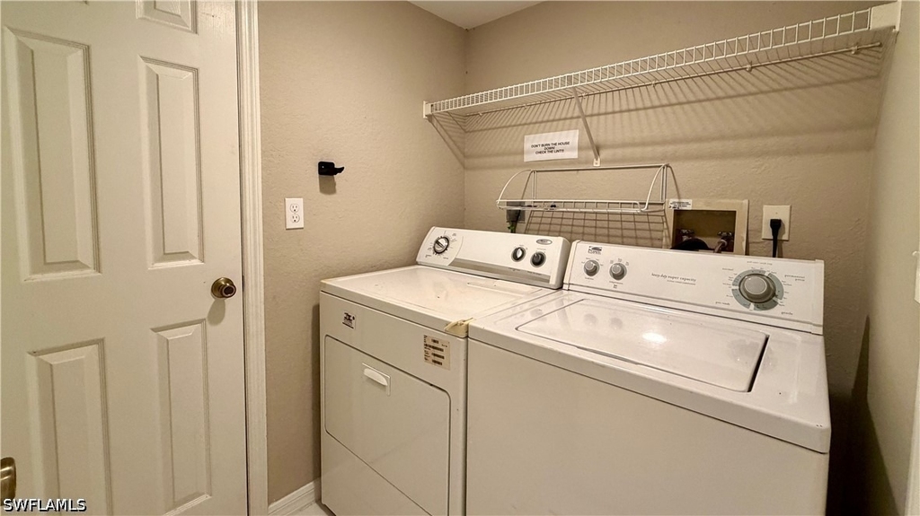 9640 Victoria Lane - Photo 18