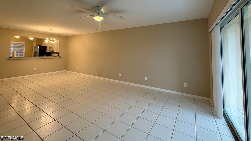 9640 Victoria Lane - Photo 8