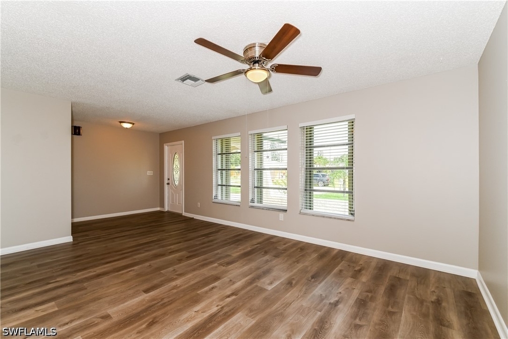 1408 Se 22nd Terrace - Photo 5