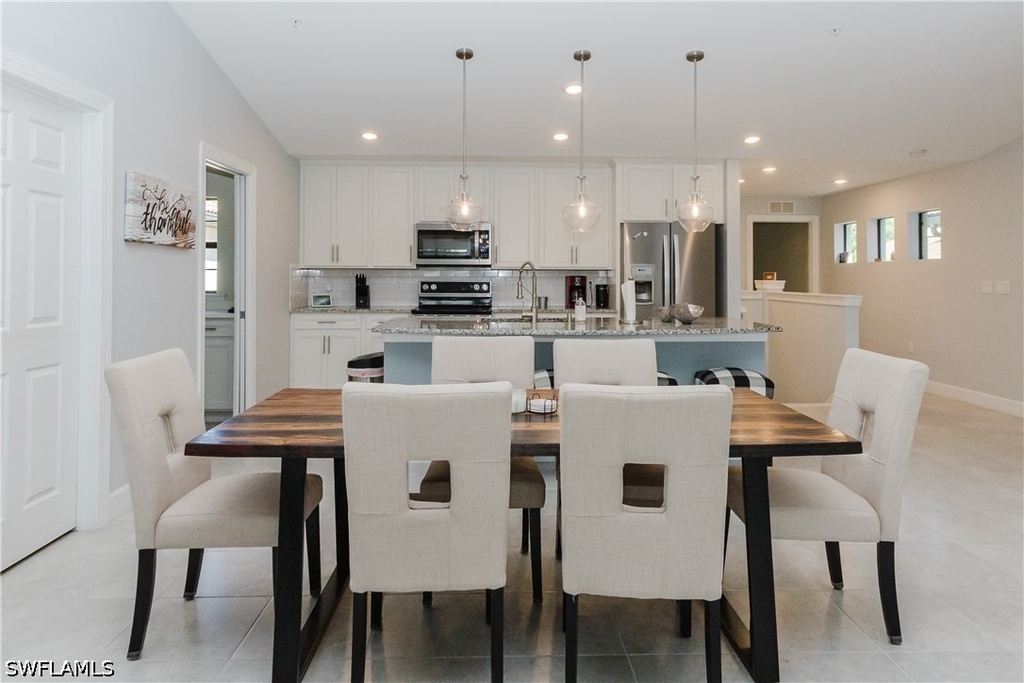 5698 Mayflower Way - Photo 7