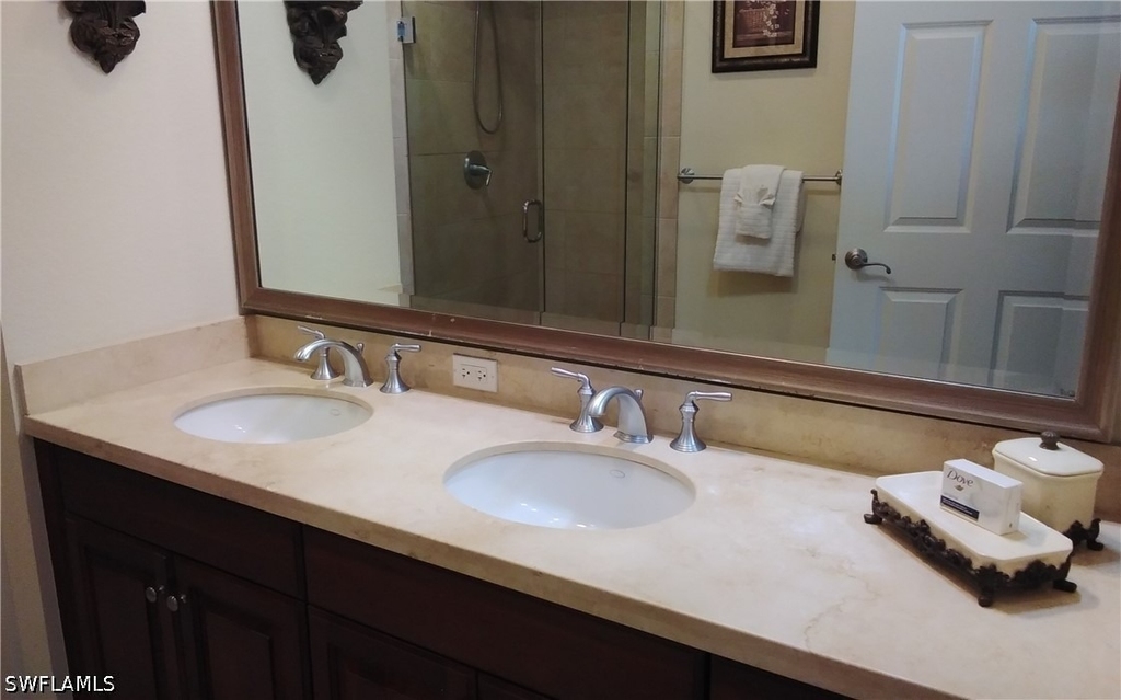 5076 Annunciation Circle - Photo 16