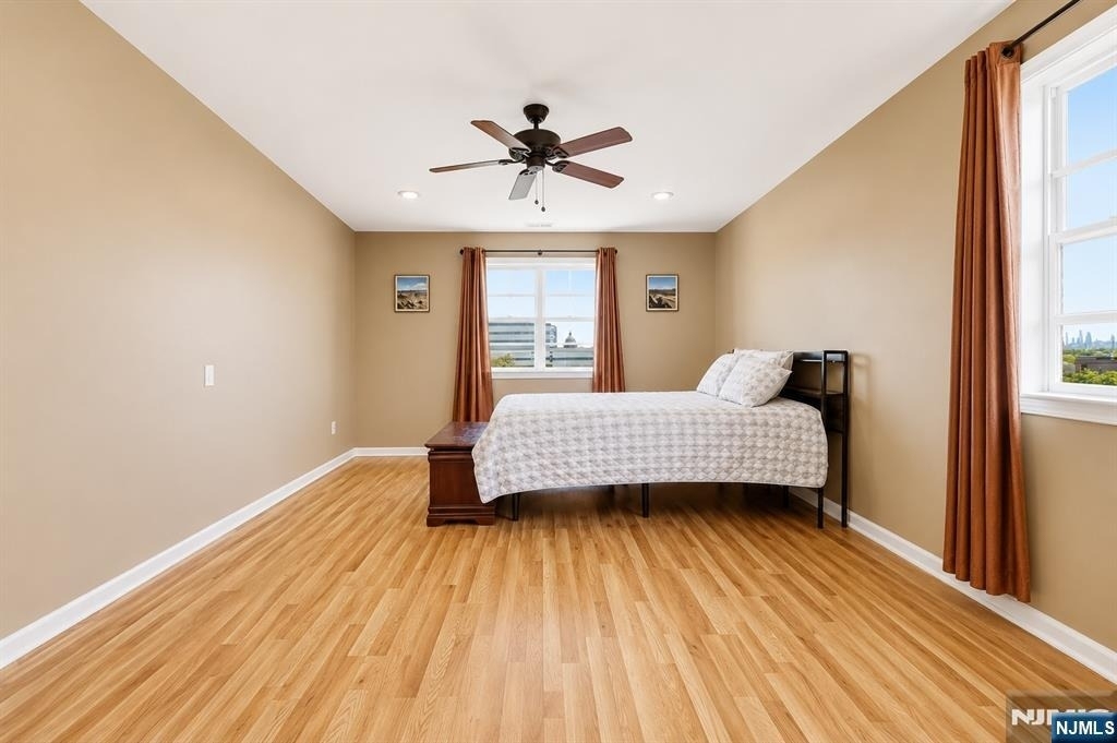 39 Union - Photo 14