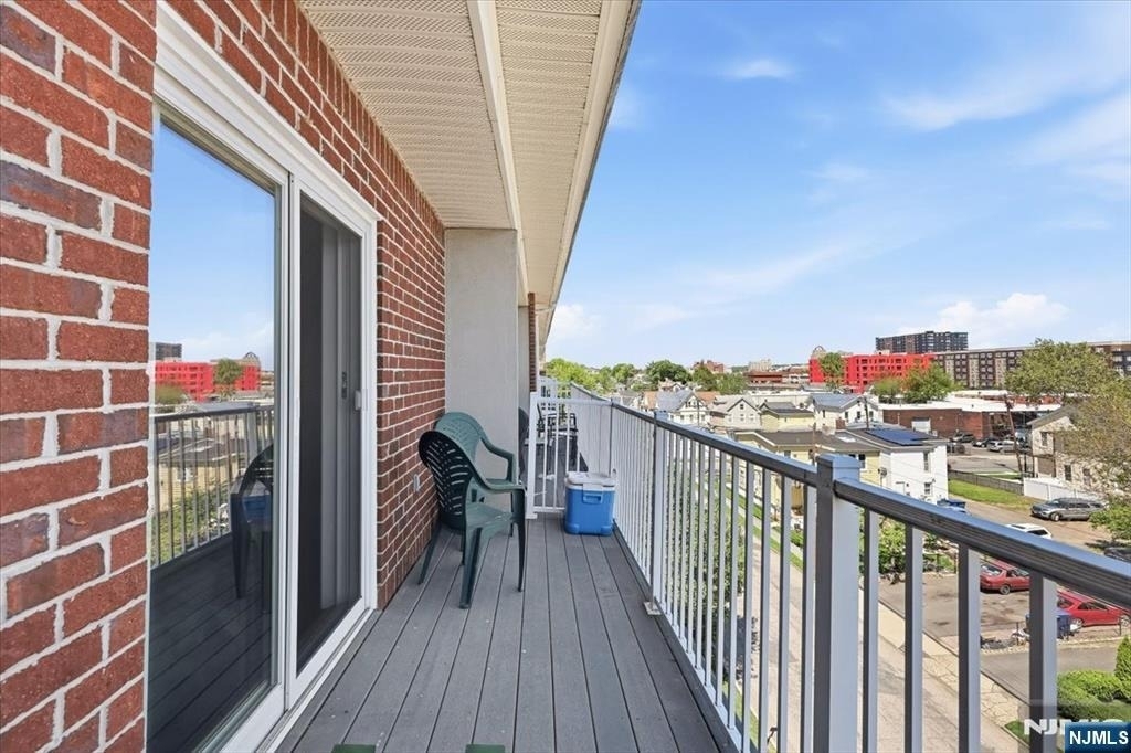 39 Union - Photo 9