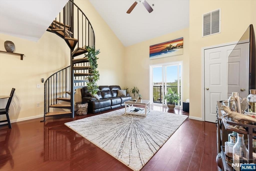 39 Union - Photo 8