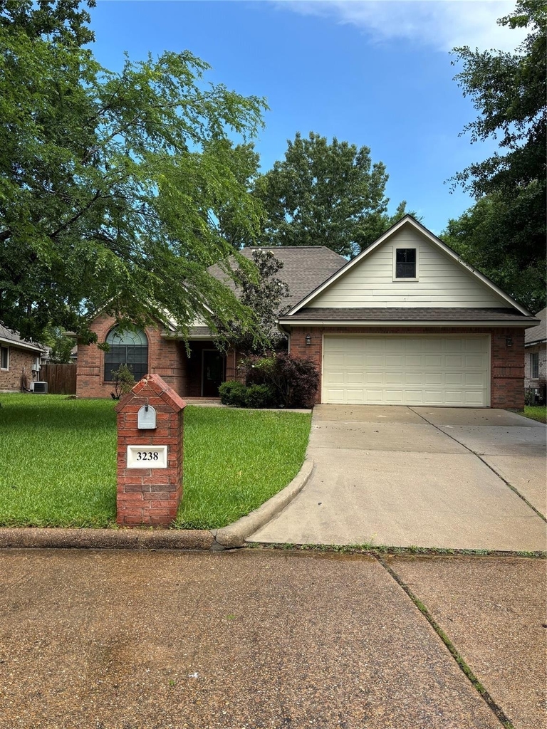 3238 Glenforest Drive - Photo 0
