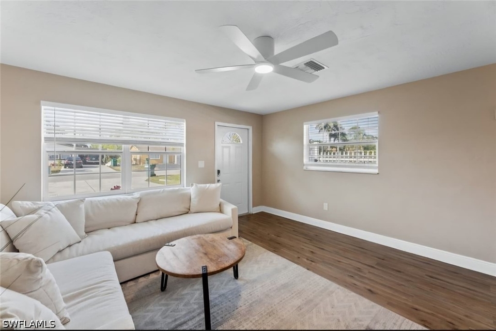 4203 Rose Avenue - Photo 4