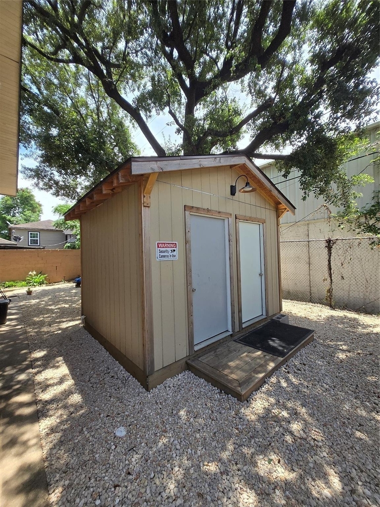 3910 Dallas Street - Photo 8
