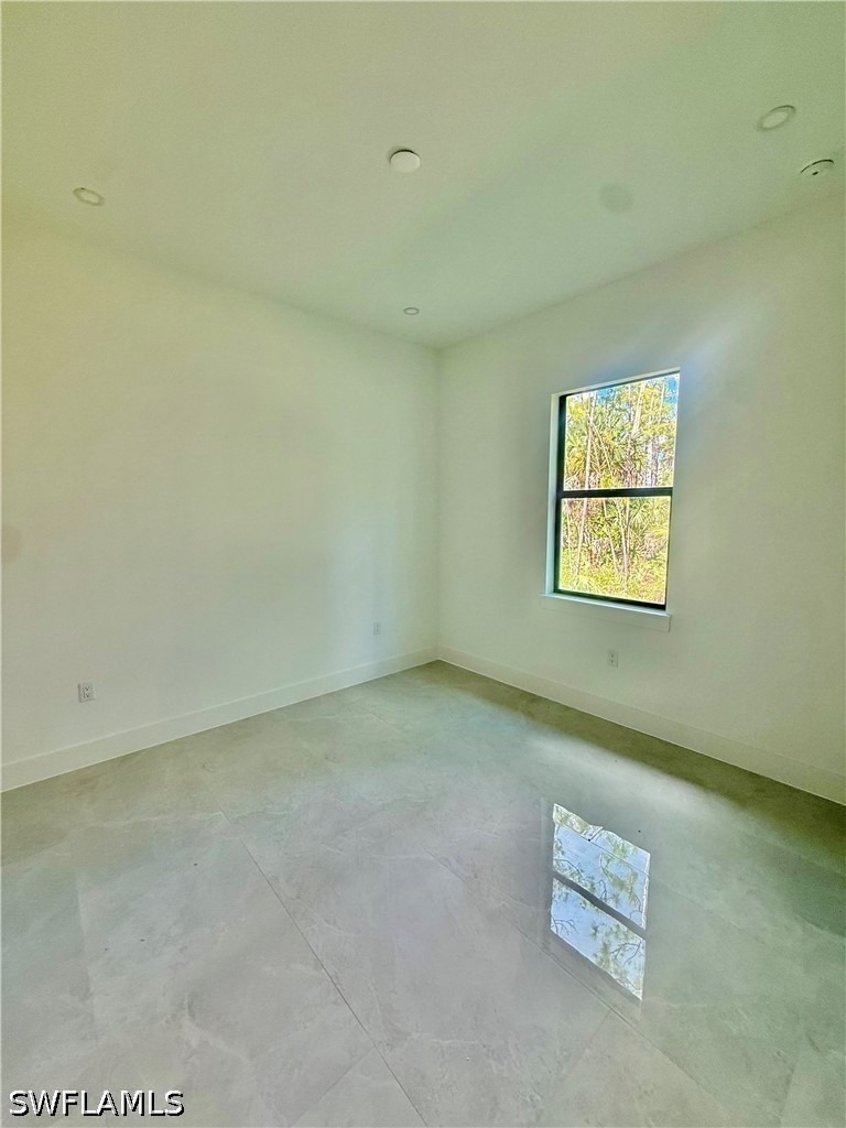 3144 10th Avenue Ne - Photo 8