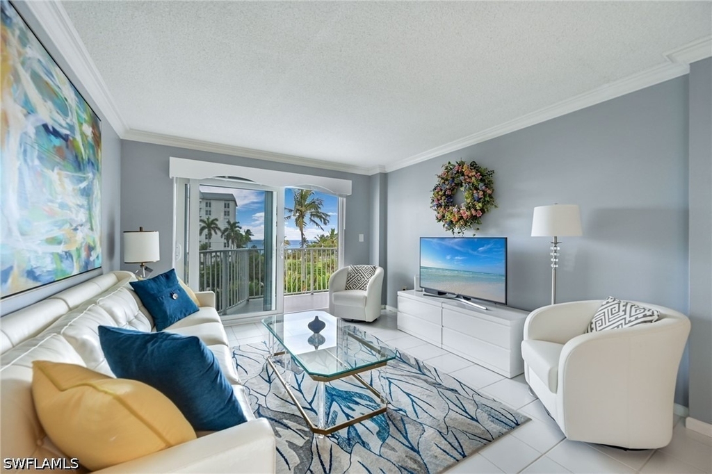 1300 Gulf Shore Boulevard N - Photo 2