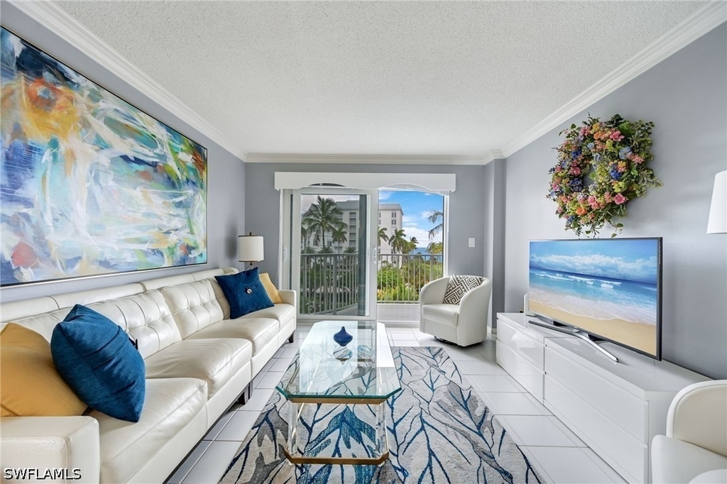 1300 Gulf Shore Boulevard N - Photo 3