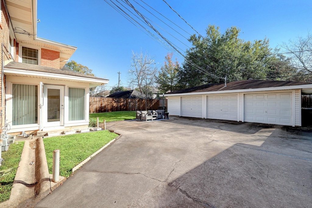 2327 Swift Boulevard - Photo 20