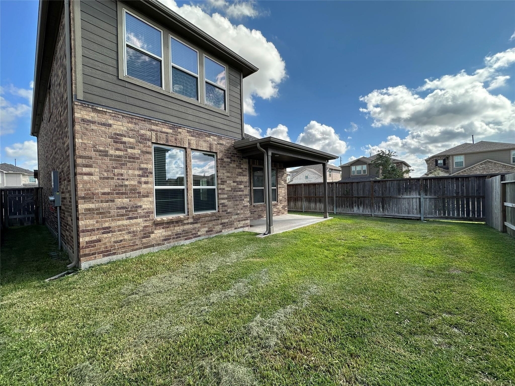 1052 Laguna Cove Drive - Photo 16