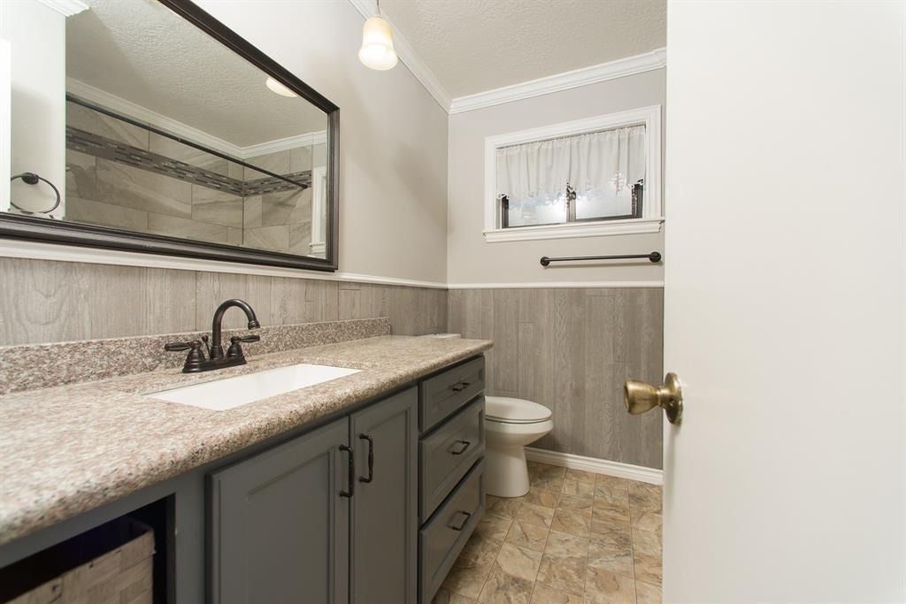 16031 Windom Drive - Photo 12