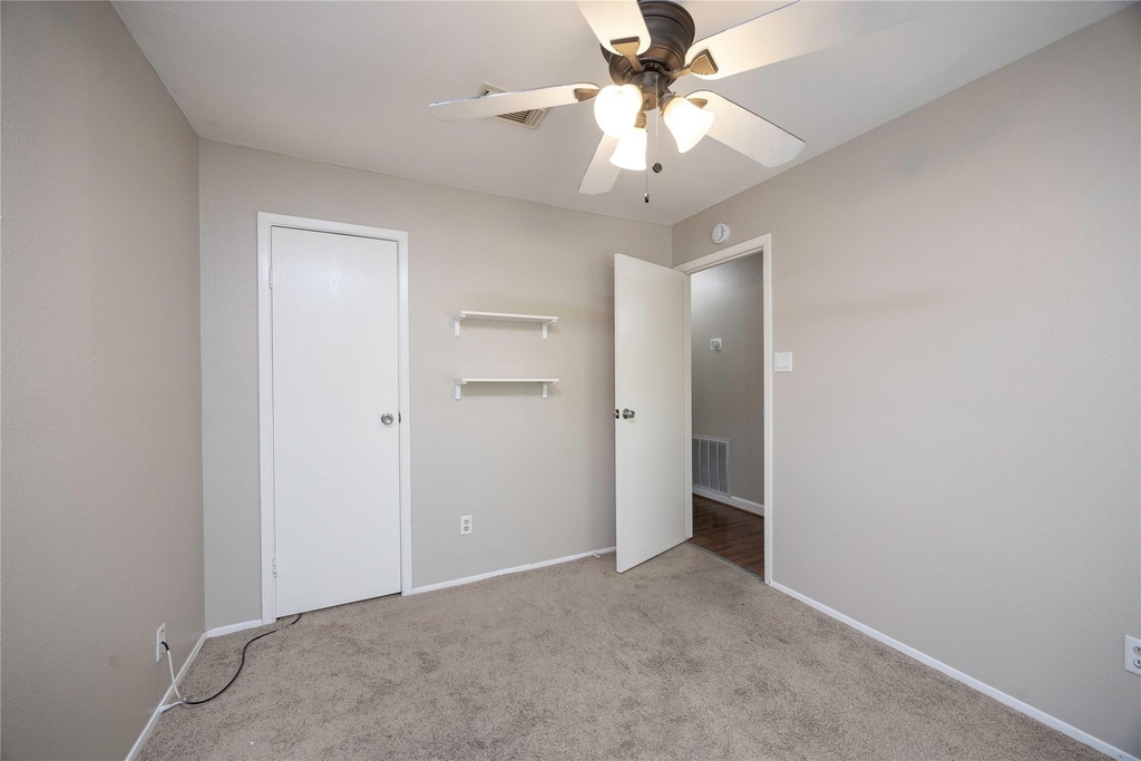 28 Night Hawk Place - Photo 32