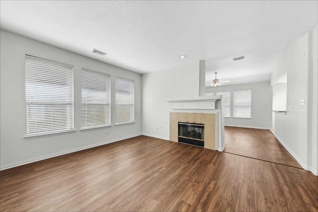 4702 Sebastopol Drive - Photo 6