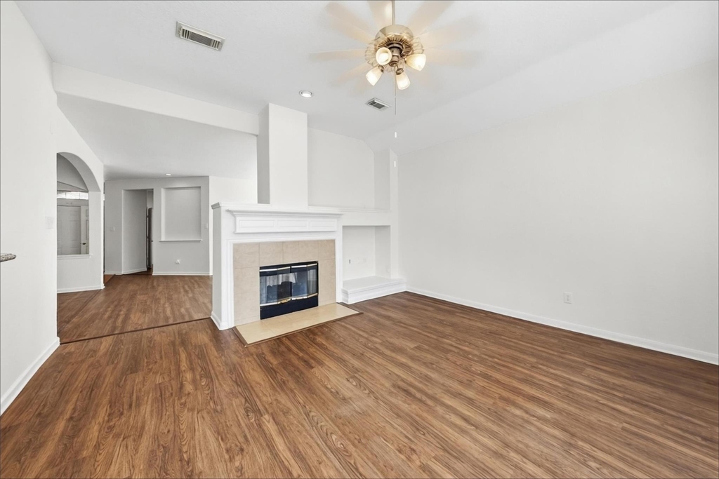 4702 Sebastopol Drive - Photo 7
