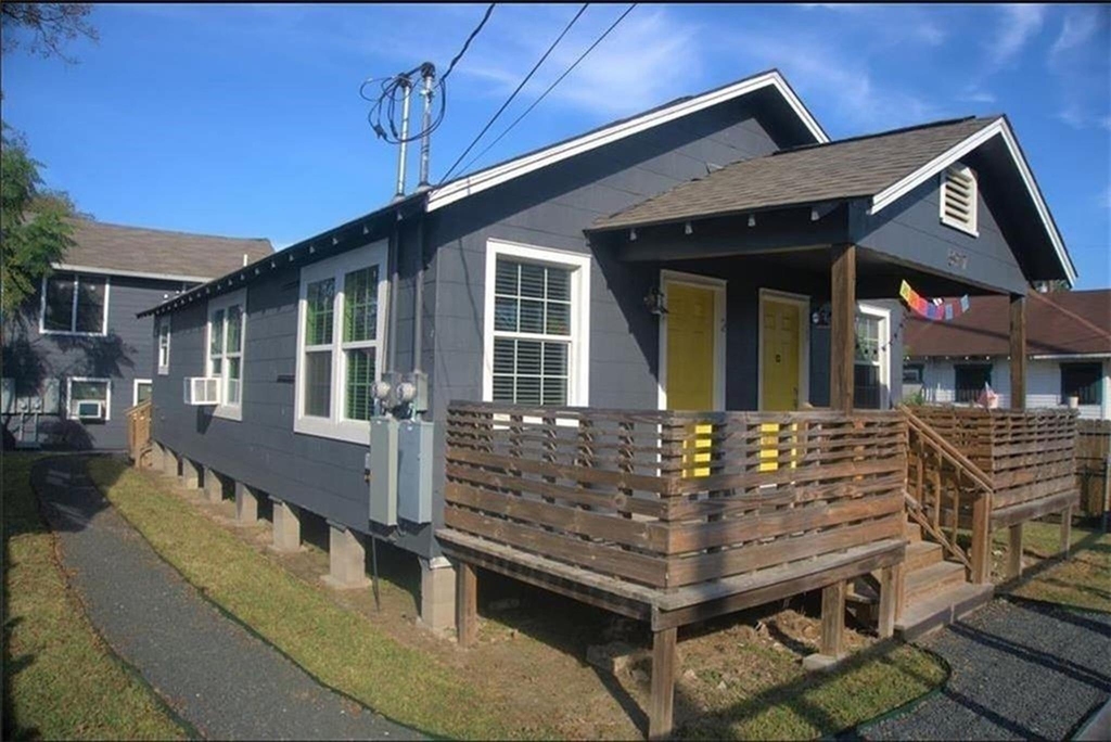 5917 1/2 Sherman Street - Photo 1