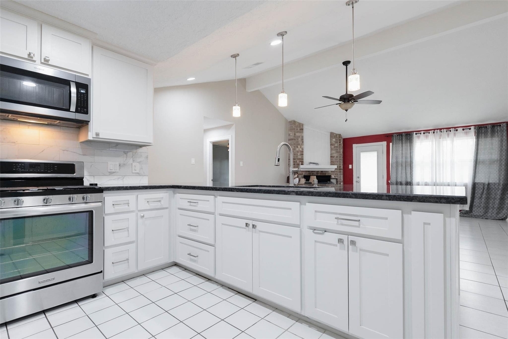 20103 Fort Stanton Drive - Photo 6