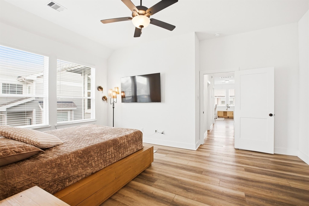 21122 Medina River Drive - Photo 23