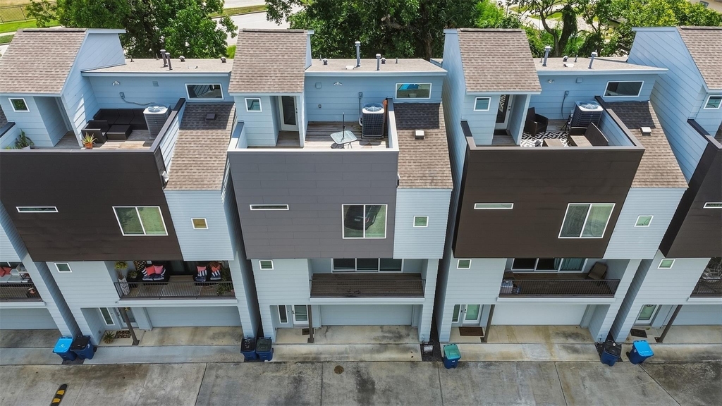 2126 Dennis Street - Photo 1