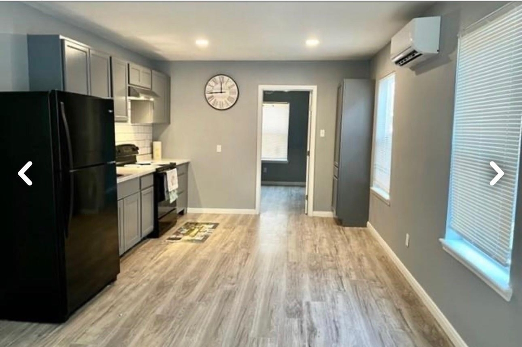 7320 Capitol Street - Photo 3