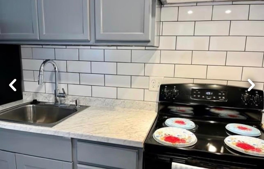 7320 Capitol Street - Photo 5