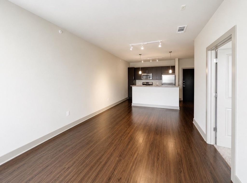 1340 W Gray Street - Photo 2