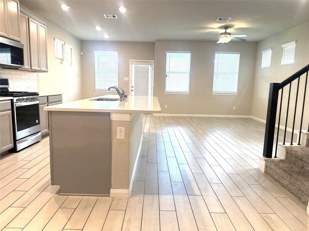 1902 La Magnolia Drive - Photo 12
