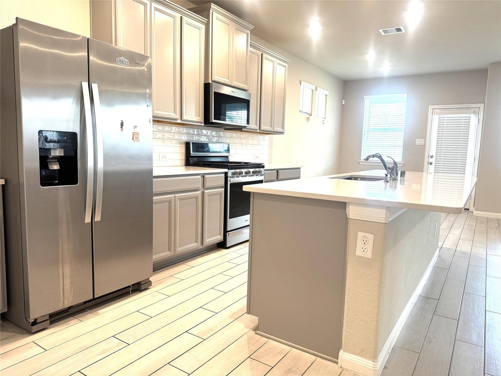 1902 La Magnolia Drive - Photo 9