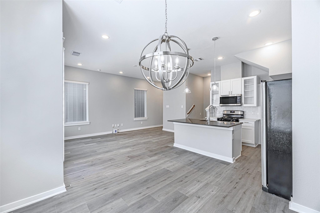 8423 Berry Brush Lane - Photo 12