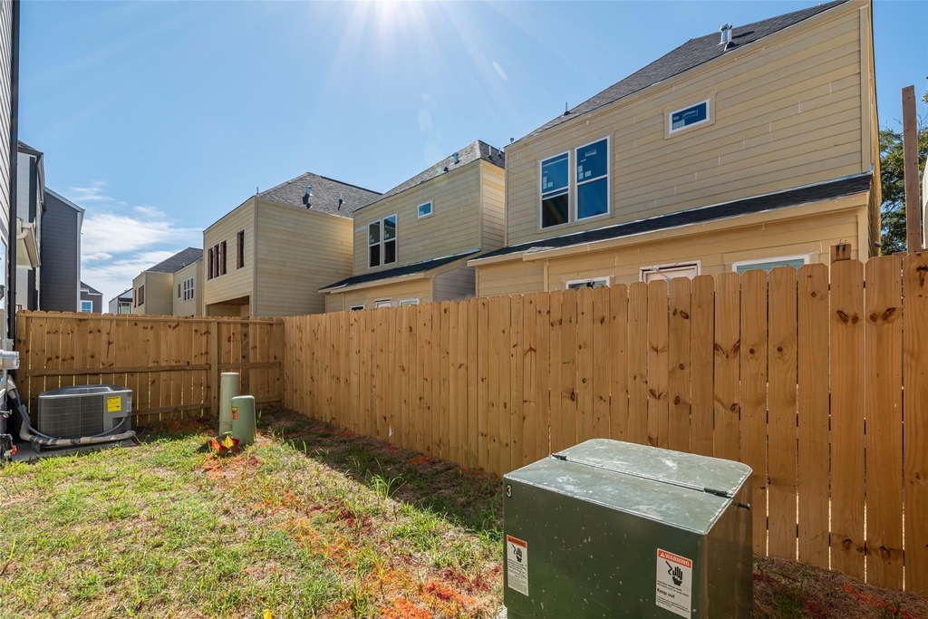 8423 Berry Brush Lane - Photo 29