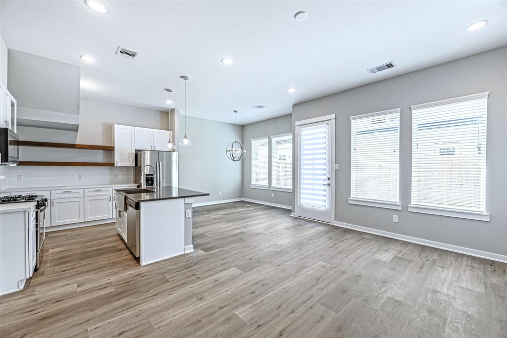 8423 Berry Brush Lane - Photo 6