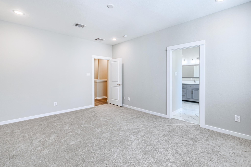 8423 Berry Brush Lane - Photo 17