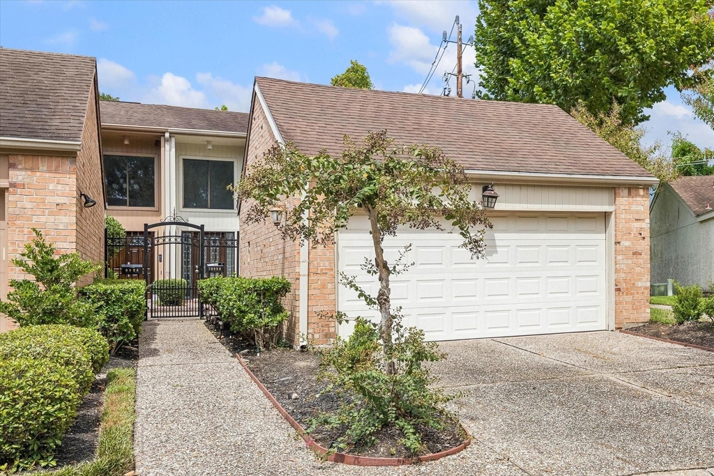9322 Briar Forest Drive - Photo 15