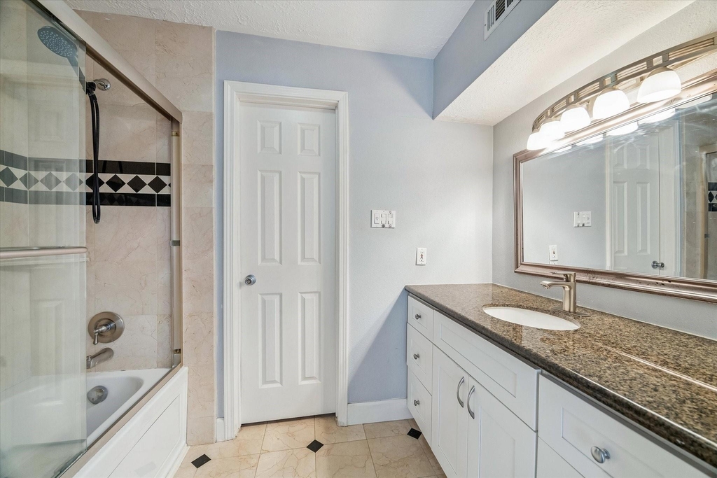9322 Briar Forest Drive - Photo 11
