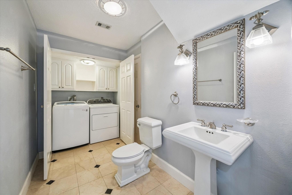 9322 Briar Forest Drive - Photo 10