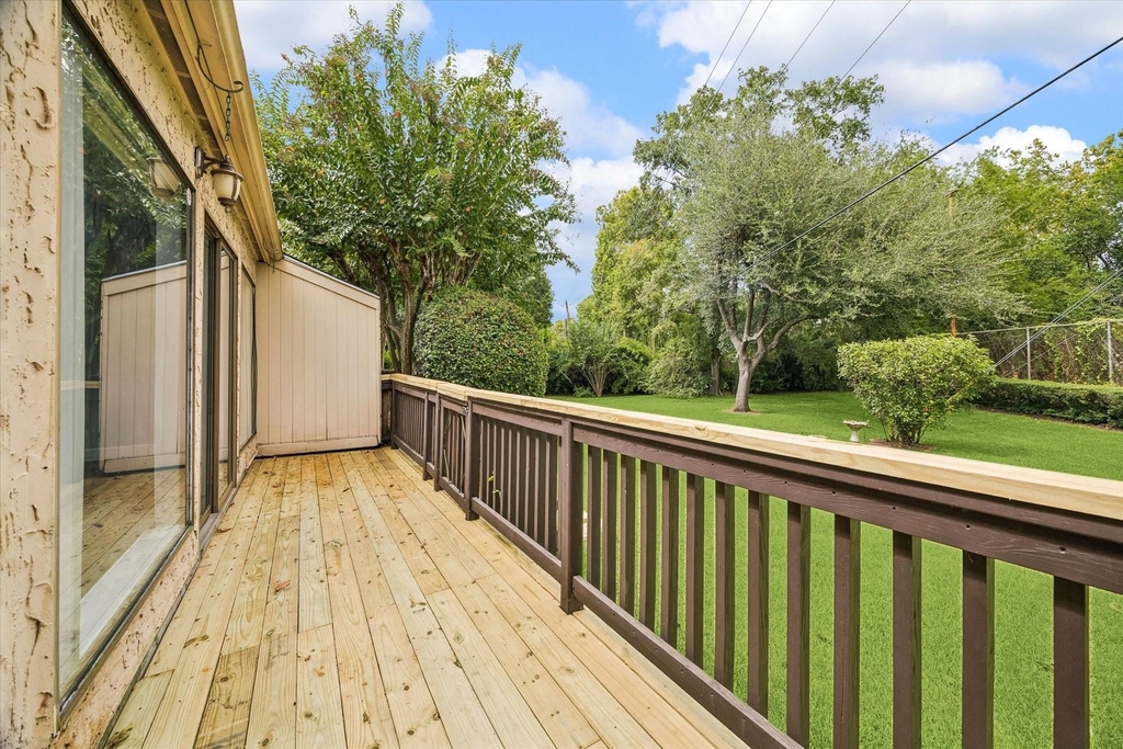 9322 Briar Forest Drive - Photo 13