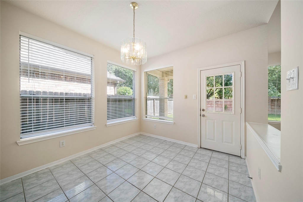 20422 Knolls Spring Trail - Photo 9