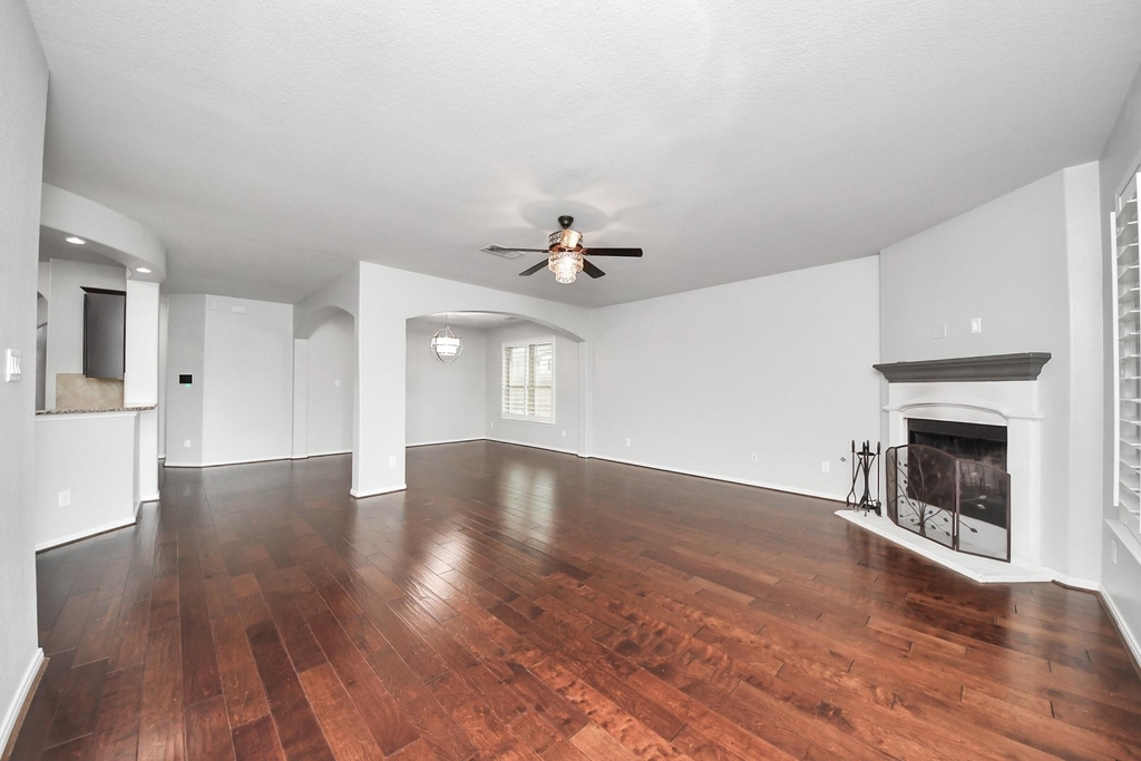 1111 Wheatfield Court - Photo 5