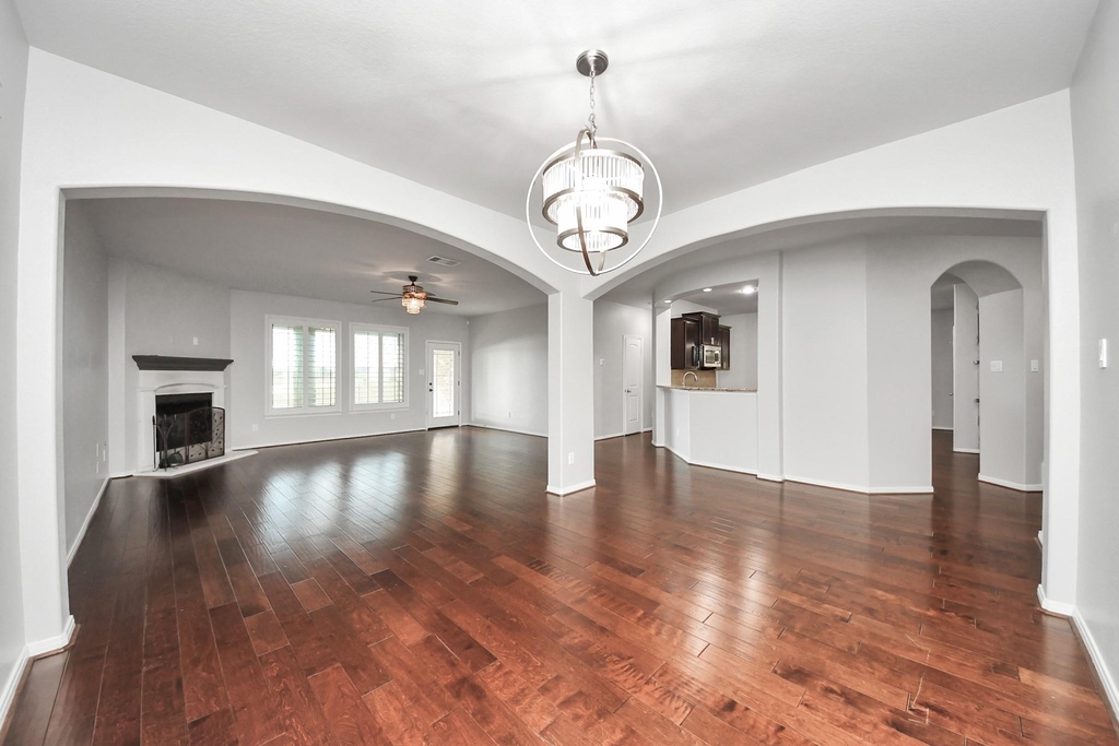 1111 Wheatfield Court - Photo 2