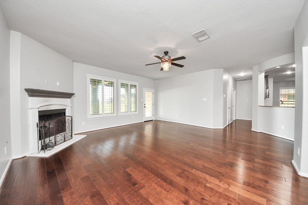 1111 Wheatfield Court - Photo 6