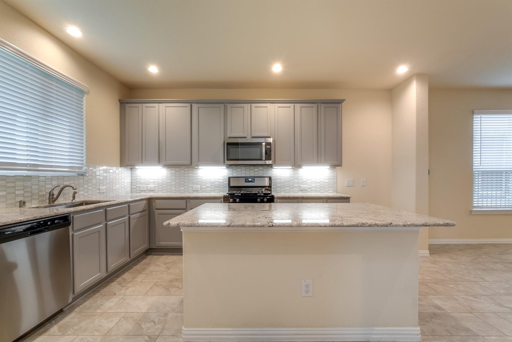 13018 Leisure Cove Drive - Photo 12