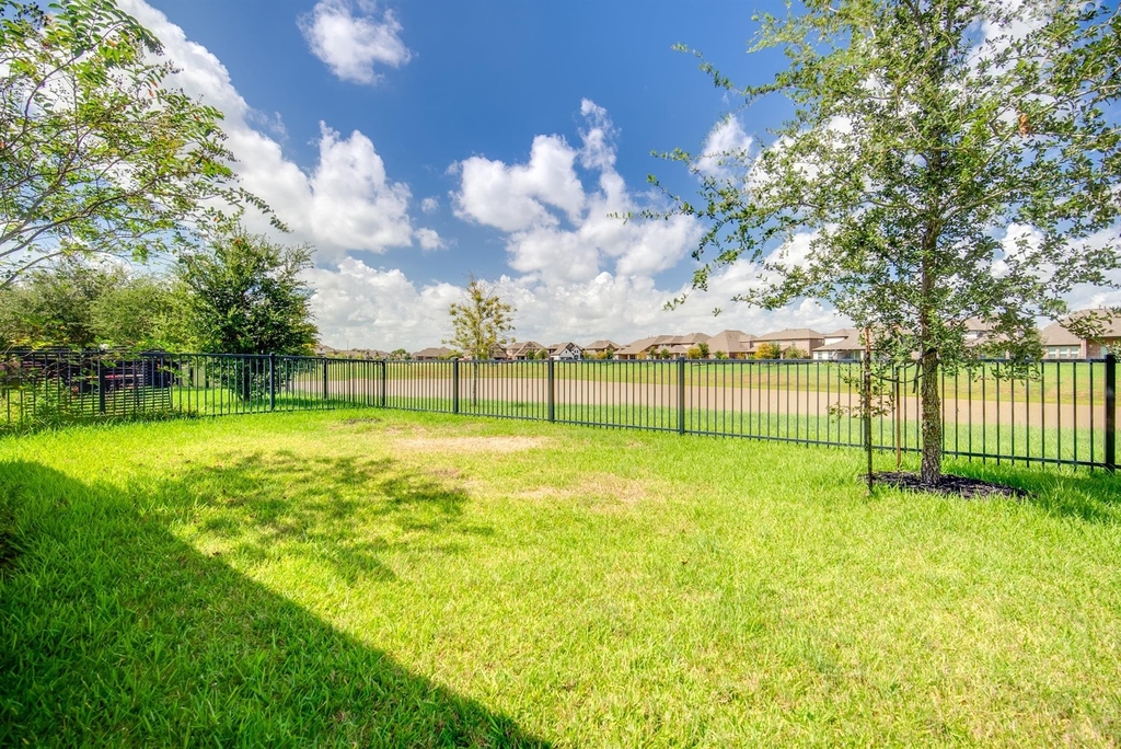 13018 Leisure Cove Drive - Photo 34