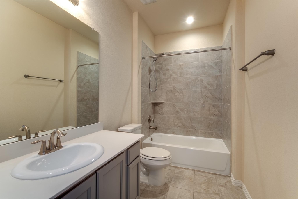 13018 Leisure Cove Drive - Photo 32