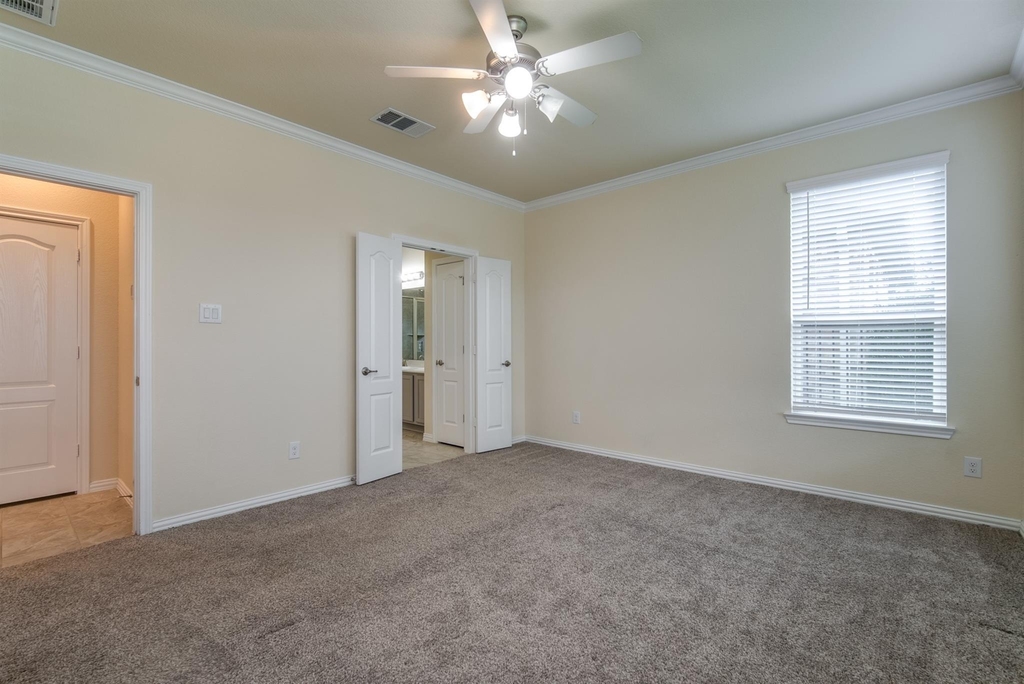 13018 Leisure Cove Drive - Photo 15