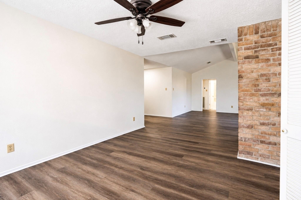 2326 Hazy Creek Drive - Photo 19